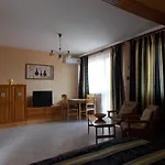 Therme Apartmenthaus 아파트 *